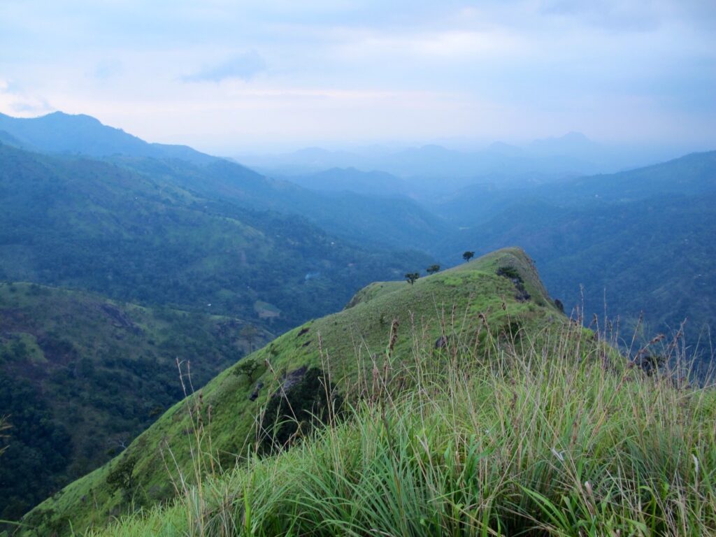 lille Adams Peak i høylandet av Ella på Sri Lanka. 